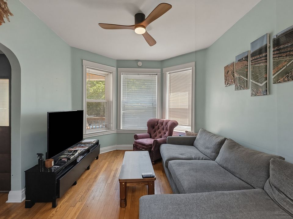 1st image of 3712 N Racine Ave #1