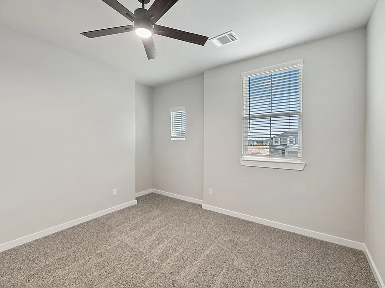 4265 Clovis Ct — Photo 18