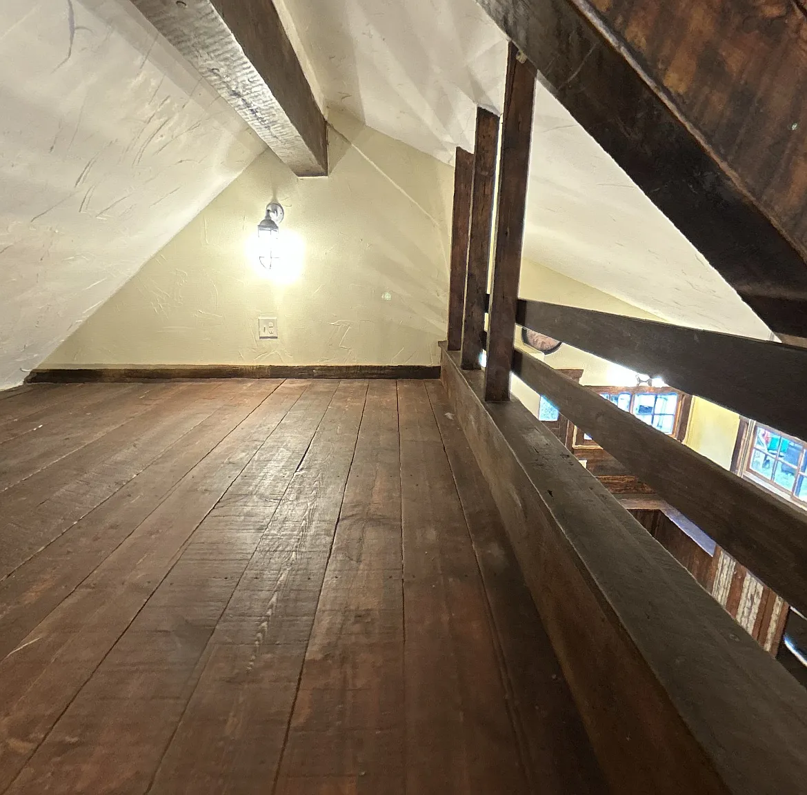 2 bed, 1.5 bath, 1600 sqft, $3,860 — Photo 4
