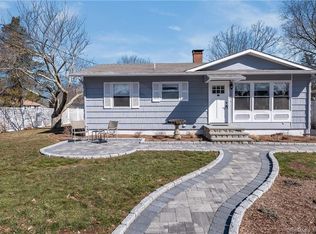 18 George Dr, Old Saybrook, CT 06475