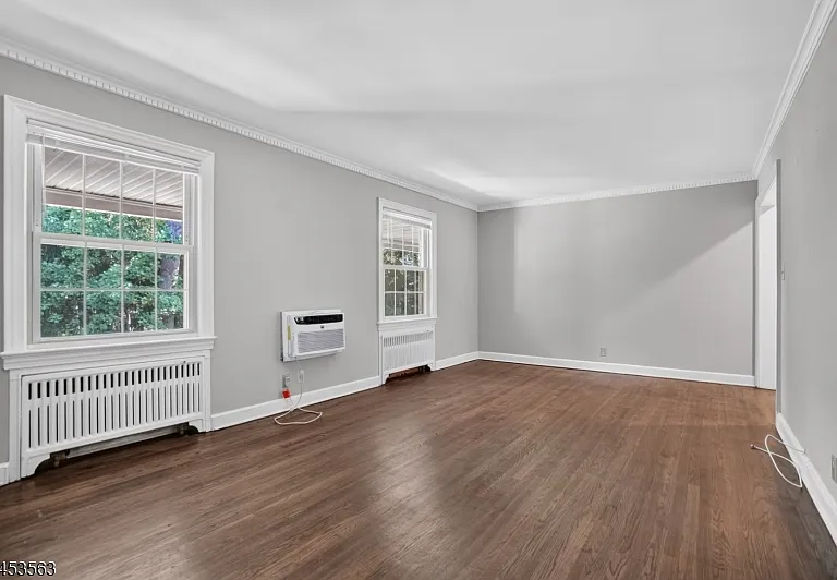 180 Summit Ave #E4 — Photo 6
