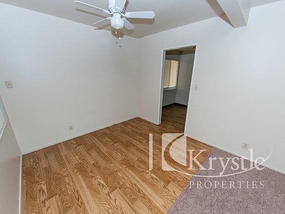 3rd image of 19 Amarillo Dr
