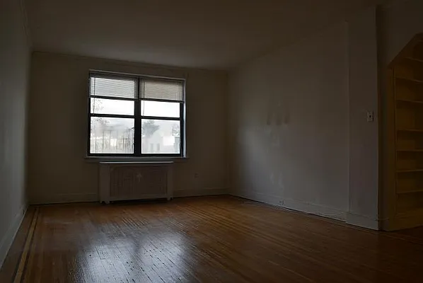 Rented by David Hirsch, LREB | media 5