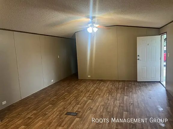 5th image of 310 Hester Ave #226