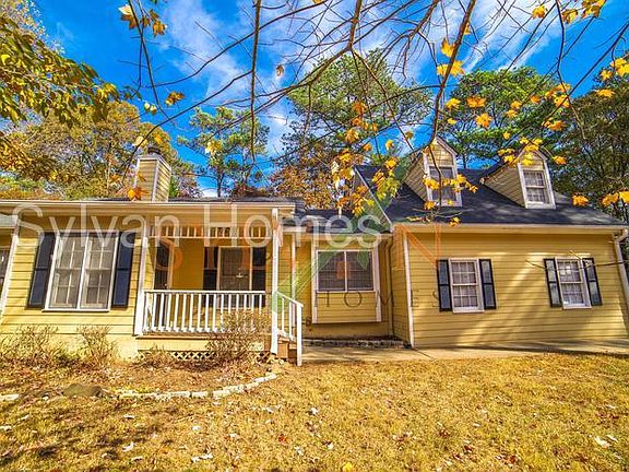 2nd image of 2036 Pinella Dr