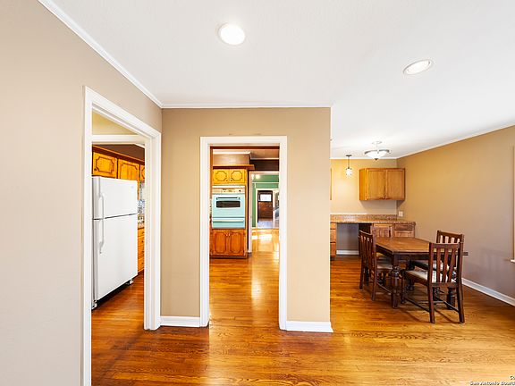 5th image of 138 Riverdale Drive