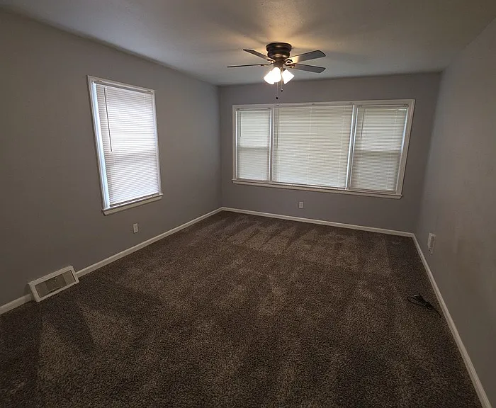 9701 Brooklane St — Photo 17