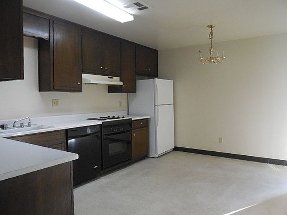 3rd image of 8104 Arguello Dr APT B