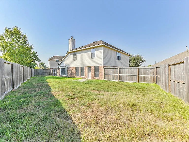 2507 Liza Ct — Photo 34