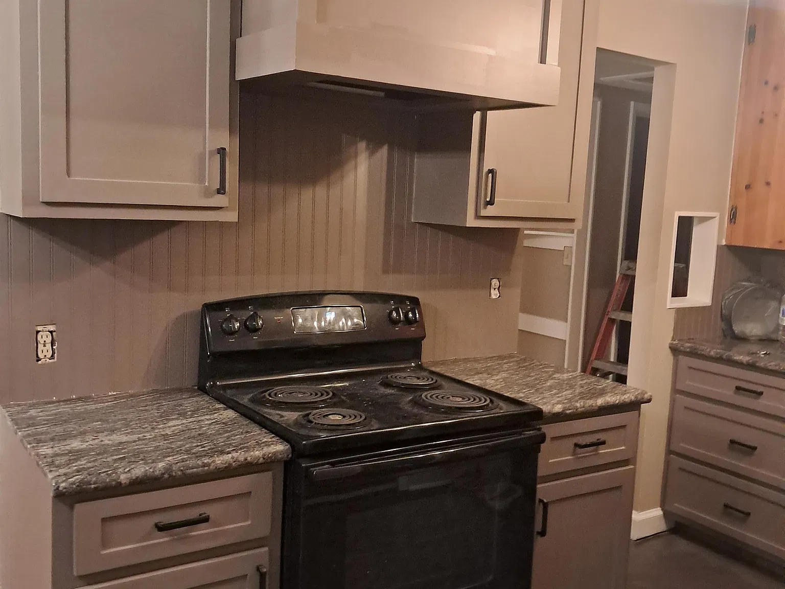 3690 Grandview Drive — Photo 2
