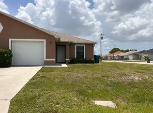 618 SE 13th Ave, Cape Coral, FL 33990