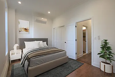 Rented by R New York