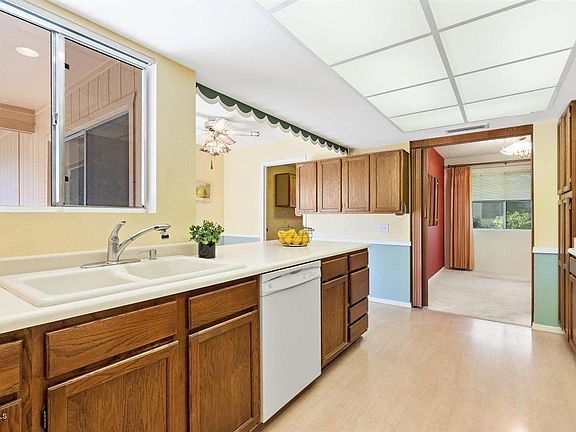 5th image of 12530 W Prospect Dr