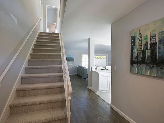 3rd image of 6487 Jackson Dr