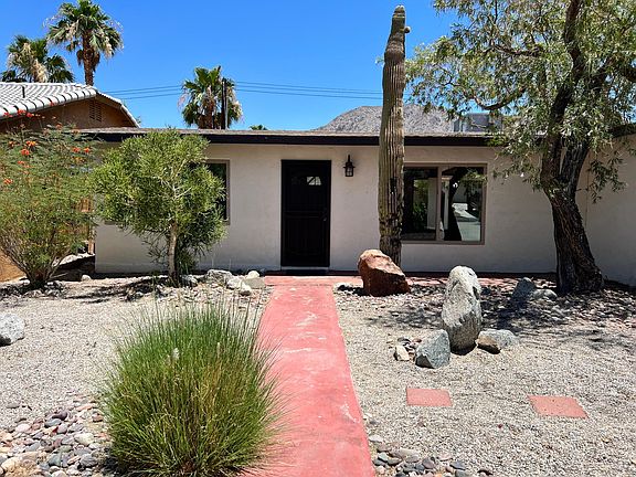 2nd image of 54920 Avenida Juarez
