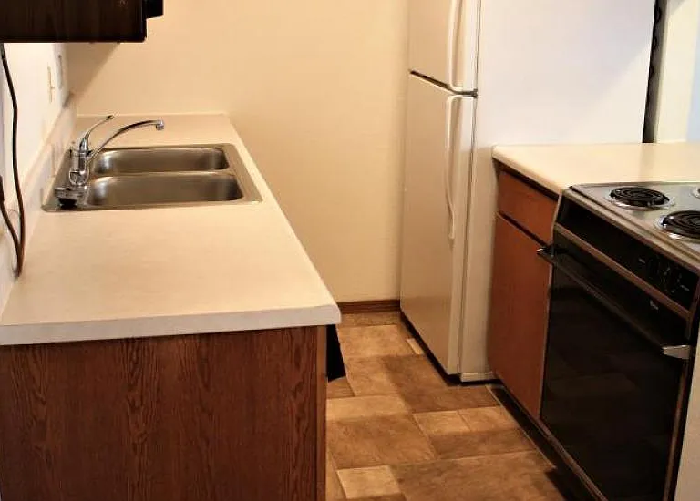 Shannon Plaza Apartments — Photo 6