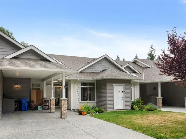 300 Grosskleg Way #32, Lake Cowichan, BC V0R 2G1