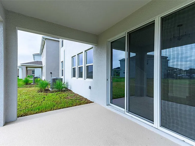 2560 Warren Acres Blvd — Photo 30