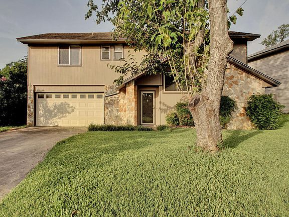 2nd image of 2009 Malvern Hill Dr