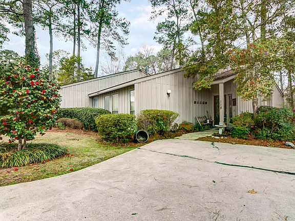 2nd image of 118 Grand Cheniere Dr