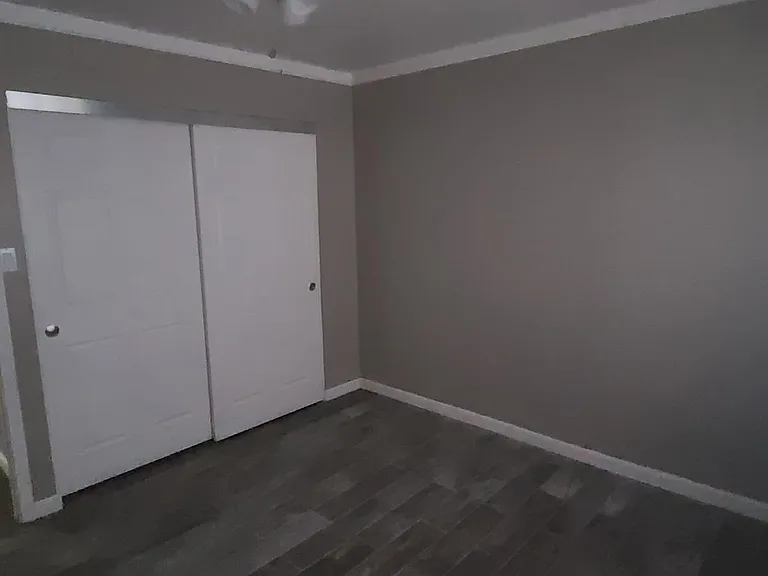 449 E Pierce St — Photo 34