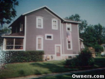 2nd image of 202 E 5th St