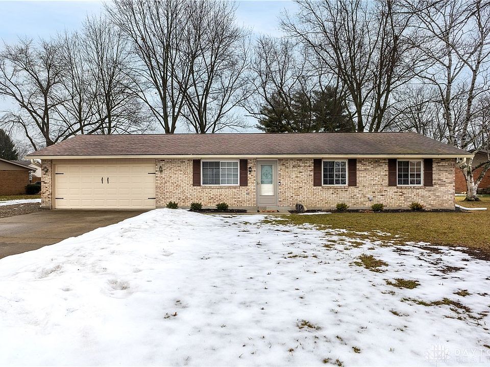 1st image of 3135 Honeysuckle Dr