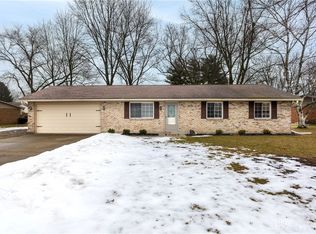 3135 Honeysuckle Dr, Troy, OH 45373