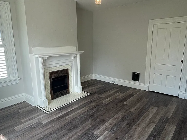401 N McKean St #2 — Photo 6
