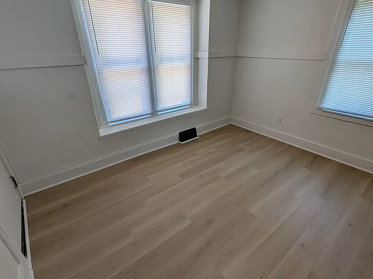 1112 Cherry St — Photo 6