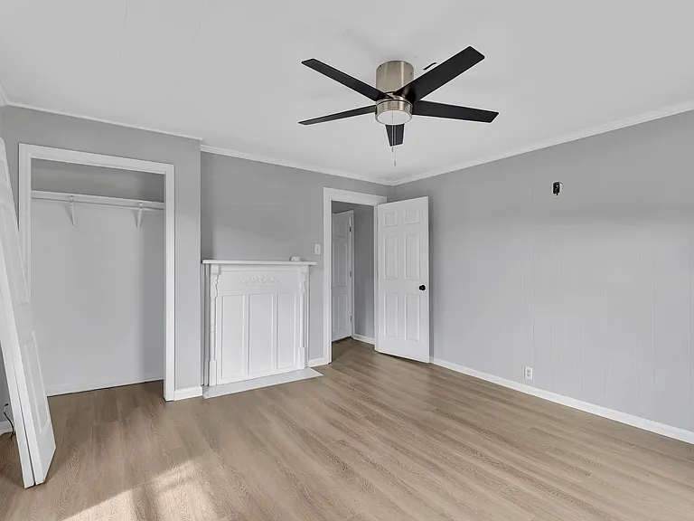 509 W Bell Ave — Photo 6