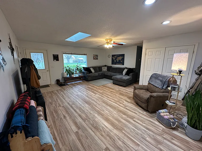 3005 W William St — Photo 9