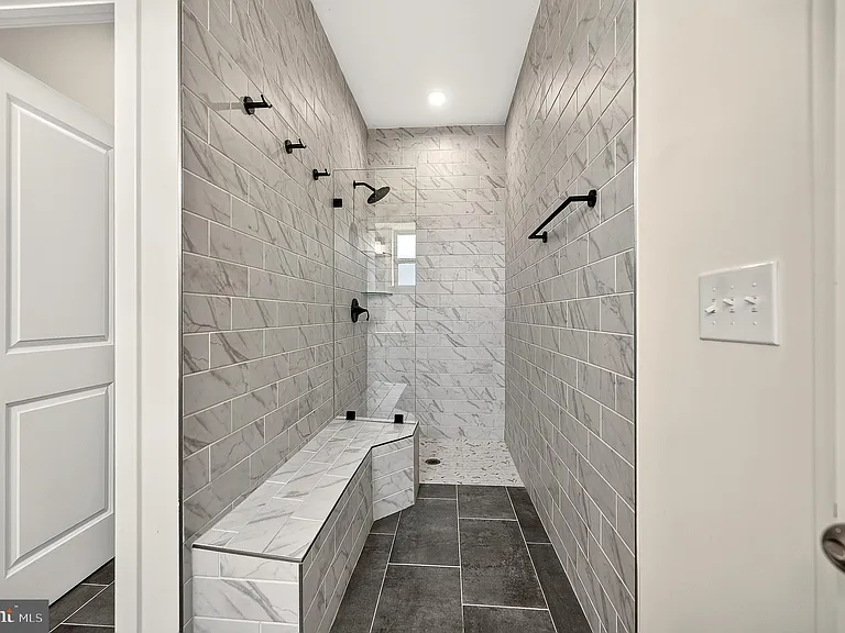 20957 Bluebird Sq — Photo 18