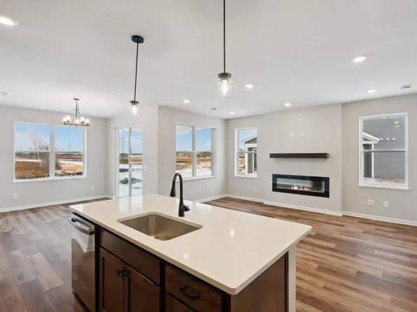 15737 Goodview Ave N, Hugo, MN 55038