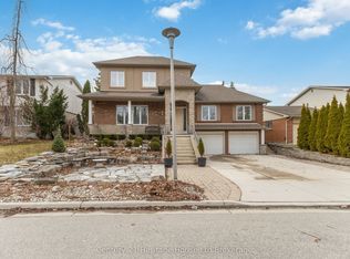 61 Applewood Cres, London, ON N6J 3R1