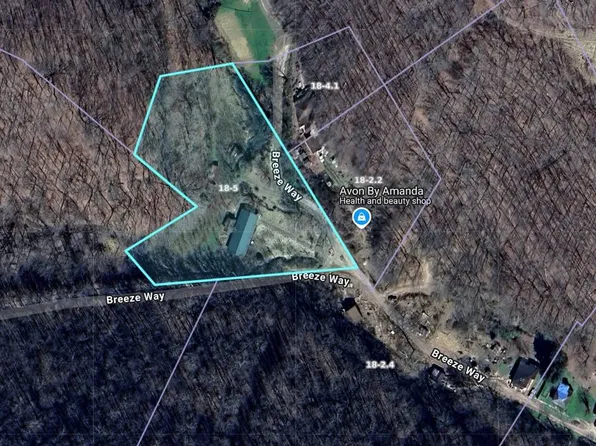 141 Breeze Way, Clendenin, WV 25045