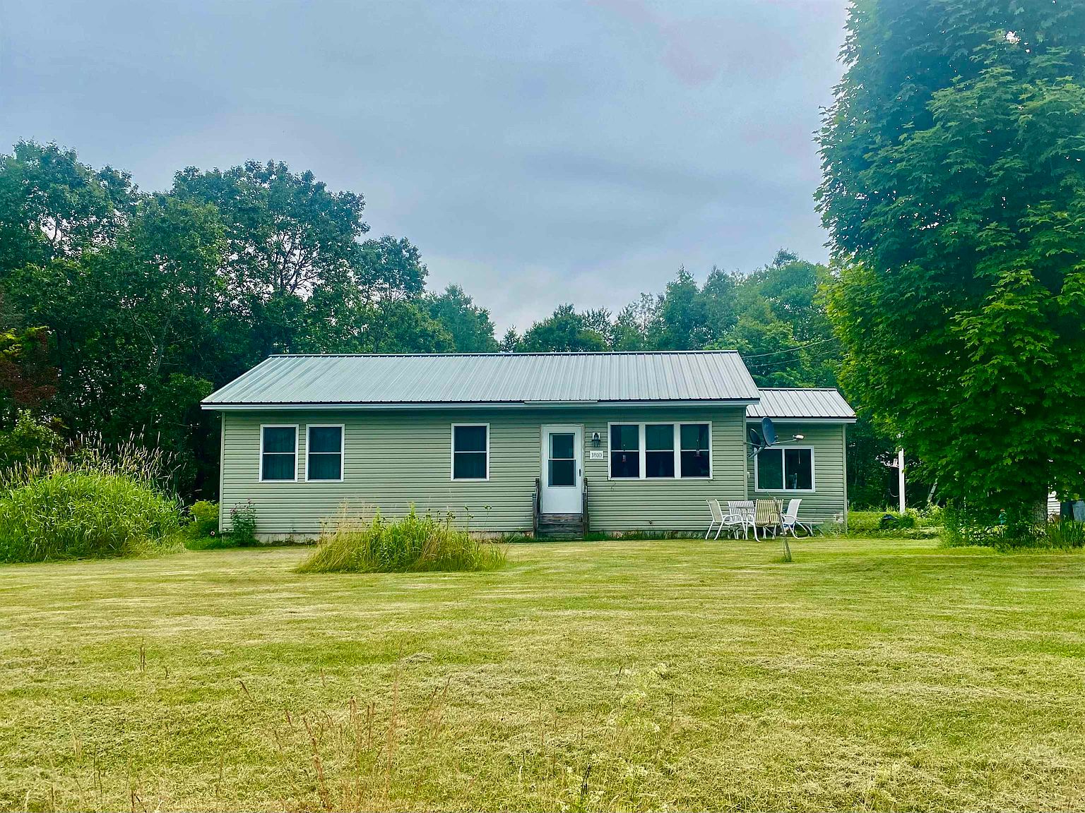 1810 Route 102, Canaan, VT 05903 | MLS #5041673 | Zillow