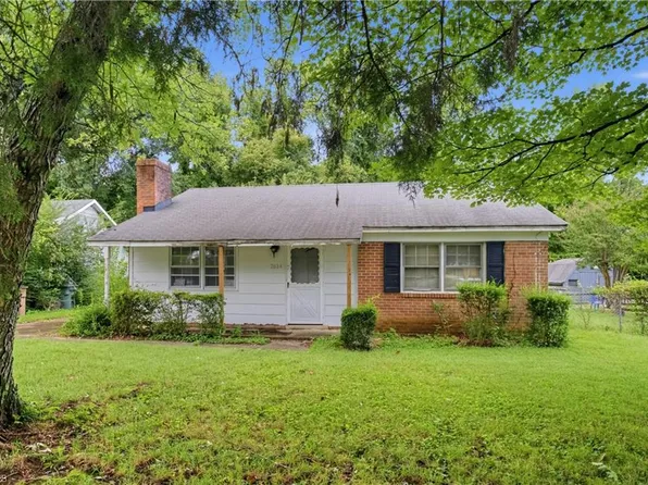 2614 Norwood Dr, Greensboro, NC 27407