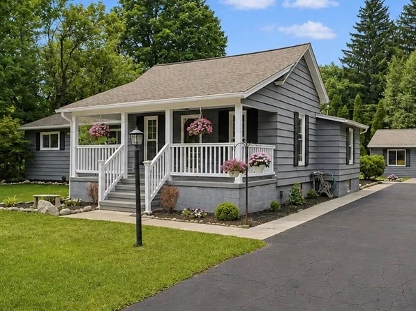 17875 Beck Rd, Northville, MI 48168