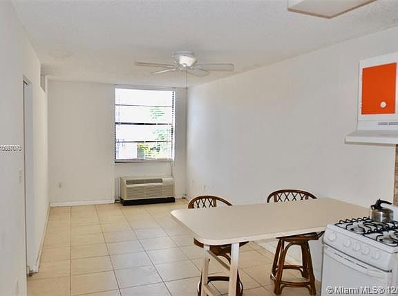 2nd image of 710 Washington Ave APT 205