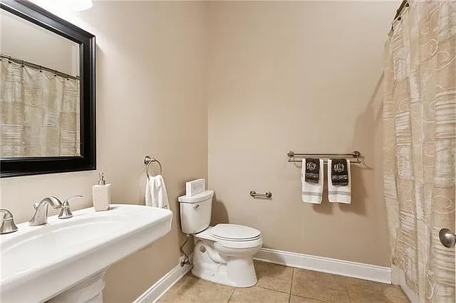 402 Polk St — Photo 8
