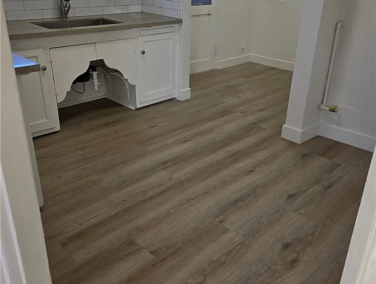 5740 California Ave — Photo 1