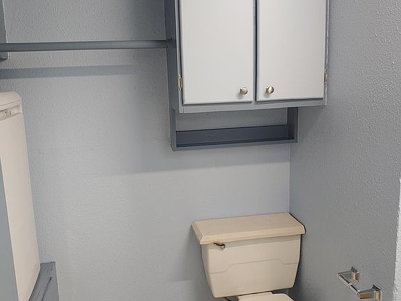 5th image of 6206 Kelly Dr #1