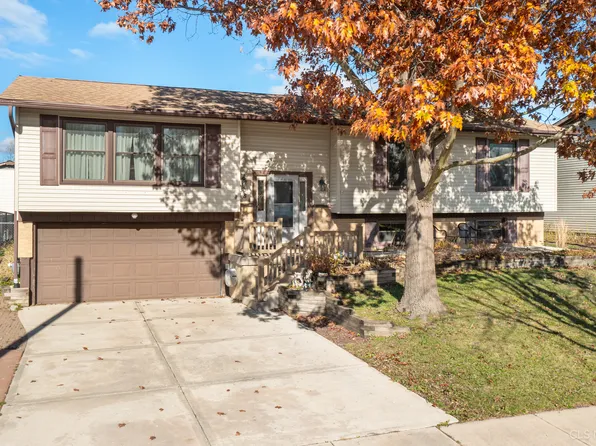 781 Yorkshire Dr, Hanover Park, IL 60133