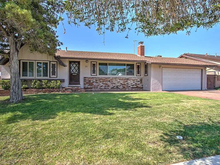 El Capitan Dr — Photo 29