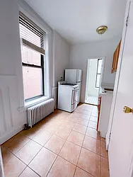 Rented by Urban Real Estate Inc
