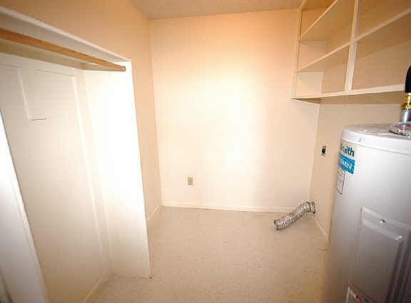 5th image of 1610 Hunters Glen Ln