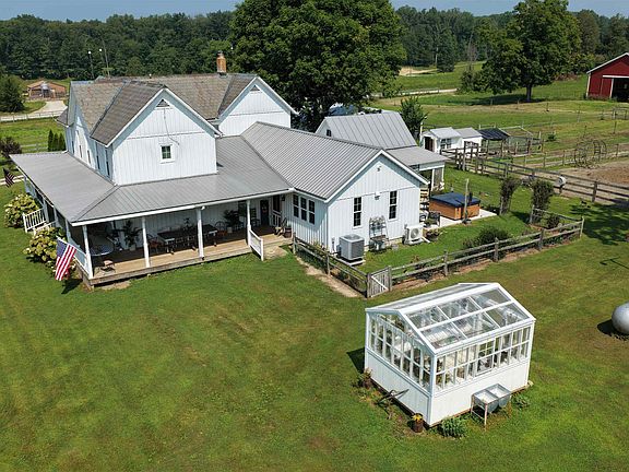 3rd image of 10099 N County Road 800 W