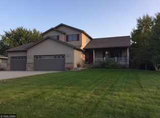 810 E 7th St, Litchfield, MN 55355