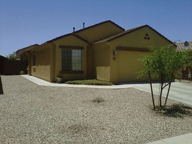 1st image of 1271 E Kelsi Ave